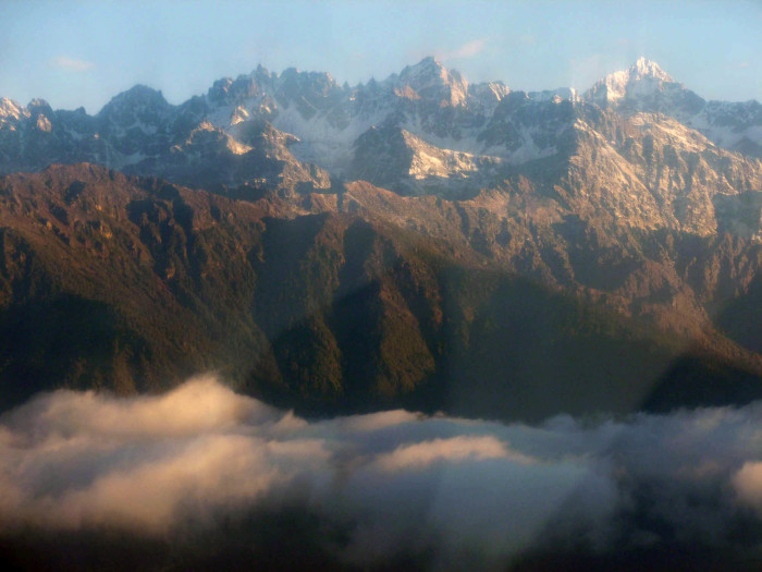 Looking out the window on the flight from Kathmandu to Lukla
