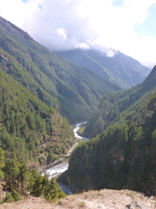 Looking down the valley that the trail from Lukla to Namche goes up