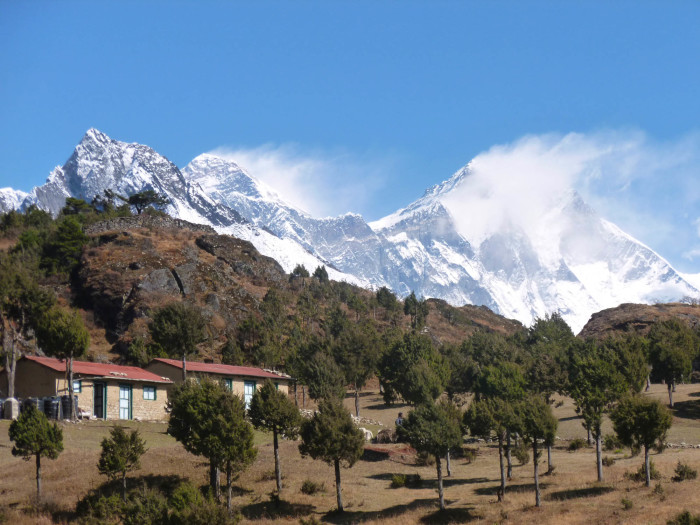 6closer-everest-view