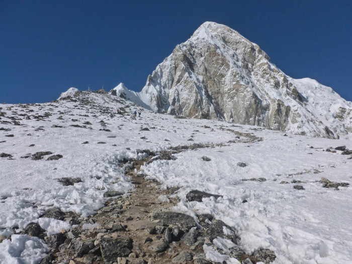 Nearing the top of Kala Patthar