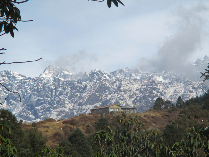 Looking over at the Gosainkund area peaks.